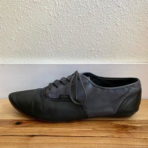 Vans Sophie Grey and Black Pointed Toe Oxfords